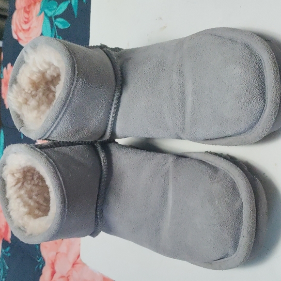 Bearpaw Aleesa boots - Picture 2 of 6